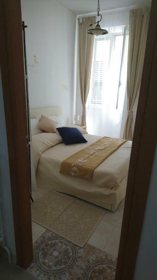Parthenope's Nest Alloggio in famiglia
